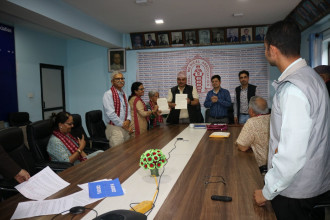 चिकित्सक संघ र डा देवी प्रसाद-दामोदर प्रसाद उपाध्याय अक्षयकोषबीच सम्झौता